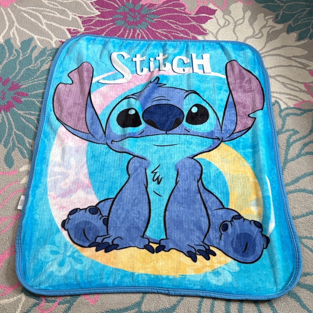 Disney Stitch Throw Blanket
